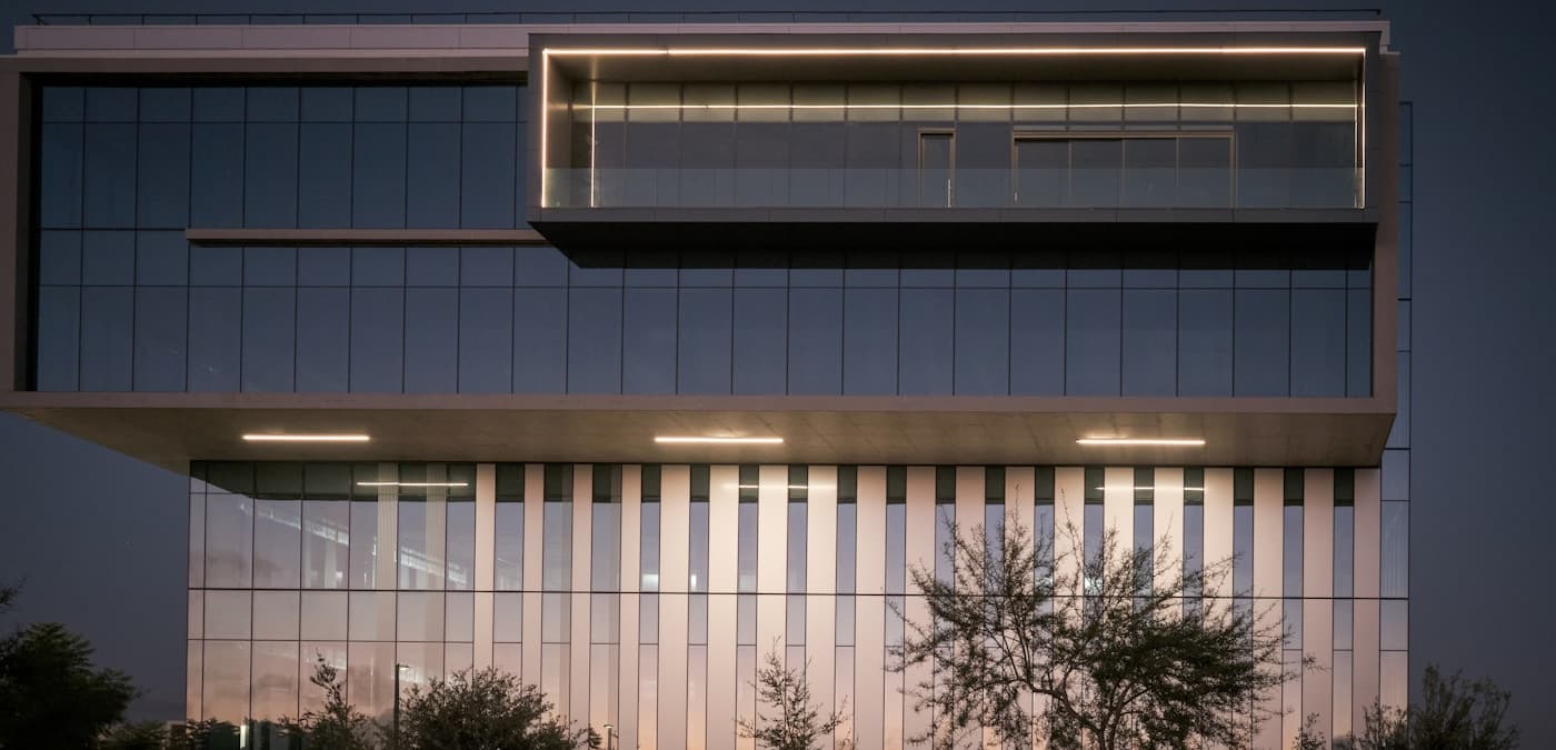 Complexe de bureaux moderne géré par DX Facilities